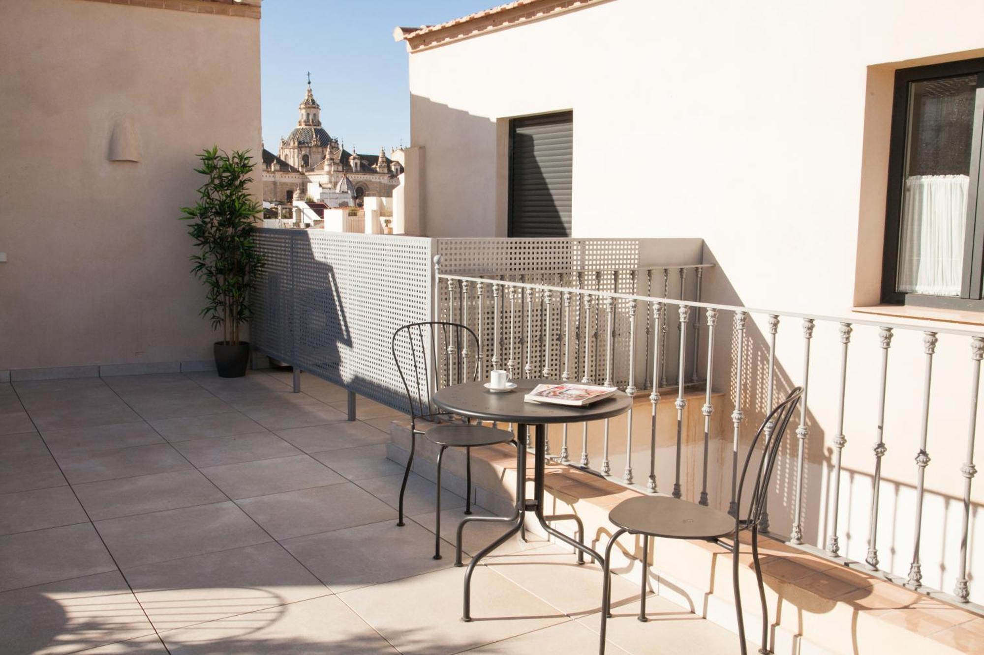 Isg Apartments Cedaceros 12 Sevilla Exterior foto
